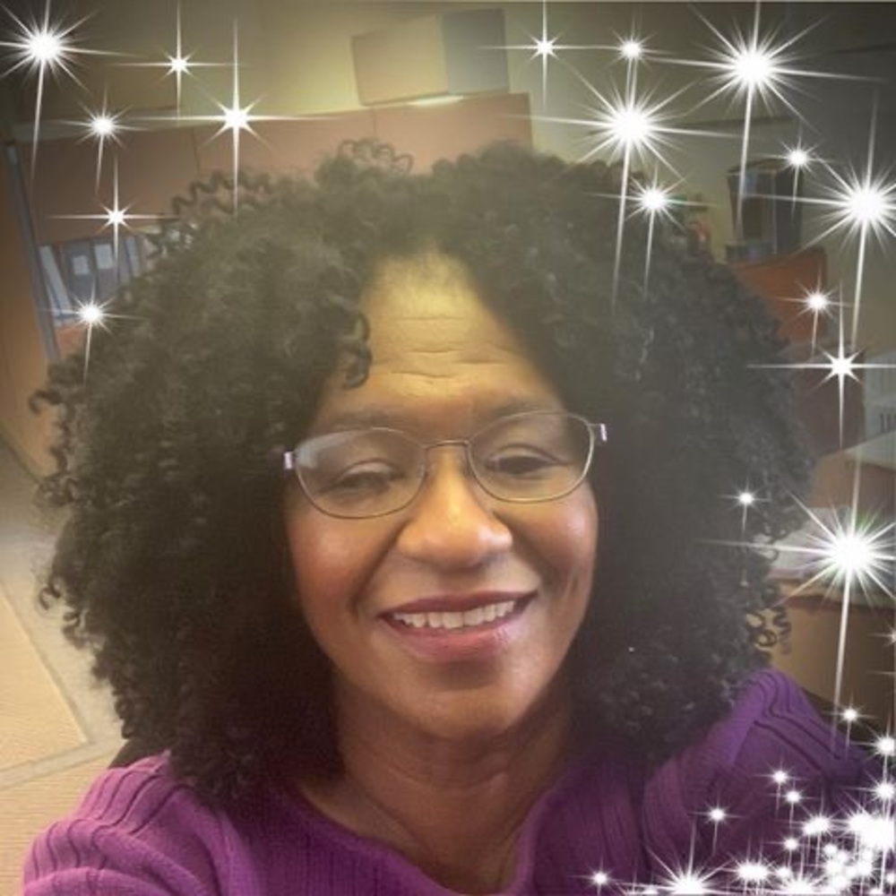 Meet your Posher, Leslie